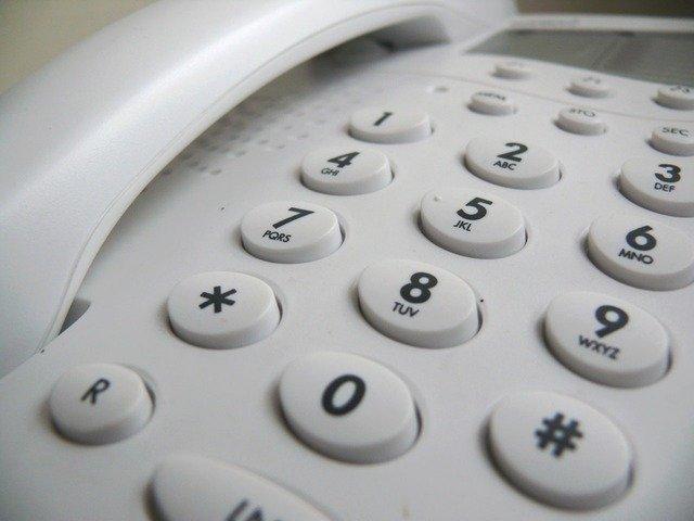 Nowy sposób wybierania numerów telefonów do jednostek Policji