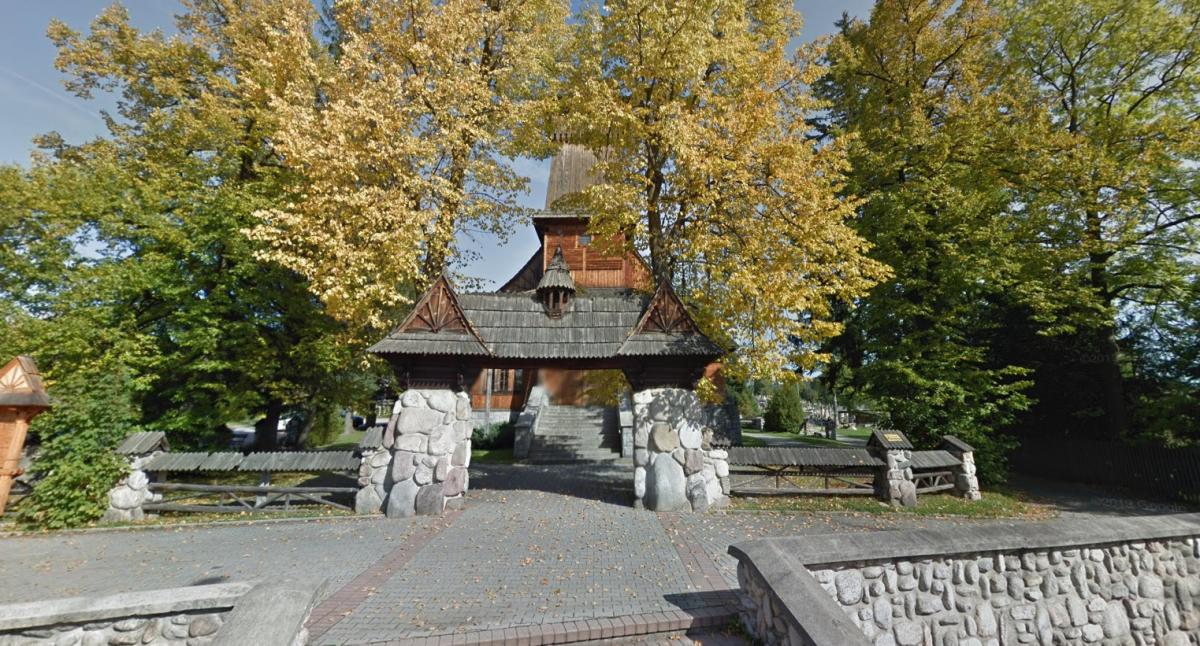 Kwarantanna w kościele i na plebanii w Kościelisku - sanepid szuka wiernych, którzy przyjmowali komunię