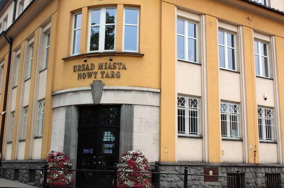 Urząd Miasta Nowy Targ przywrócił normalne zasady obsługi klientów
