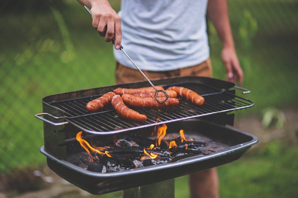 Kosztowny grill w czasie epidemii - interwencja policji