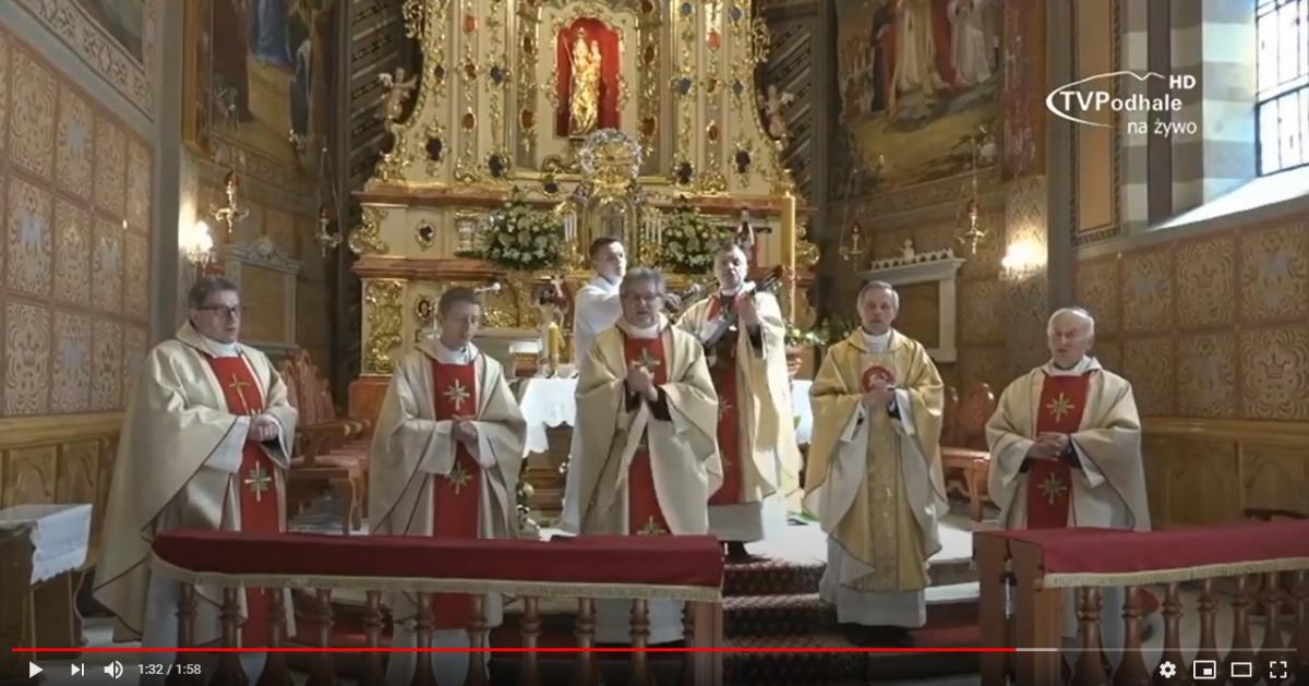 Księża śpiewają Alleluja dla parafian i przyjaciół Sanktuarium w Ludźmierzu - zobacz nagranie