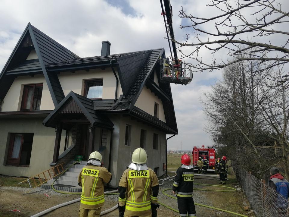 Pożar poddasza w Ludźmierzu (zdjęcia)