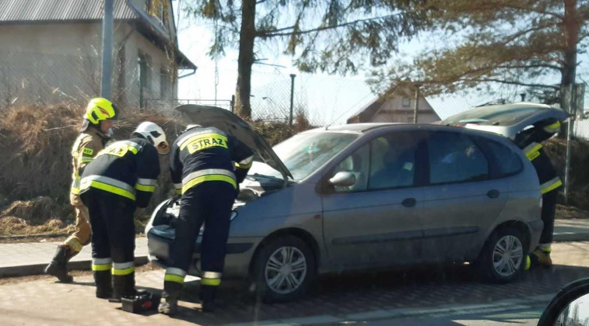Pożar samochodu w Jabłonce (zdjęcia)