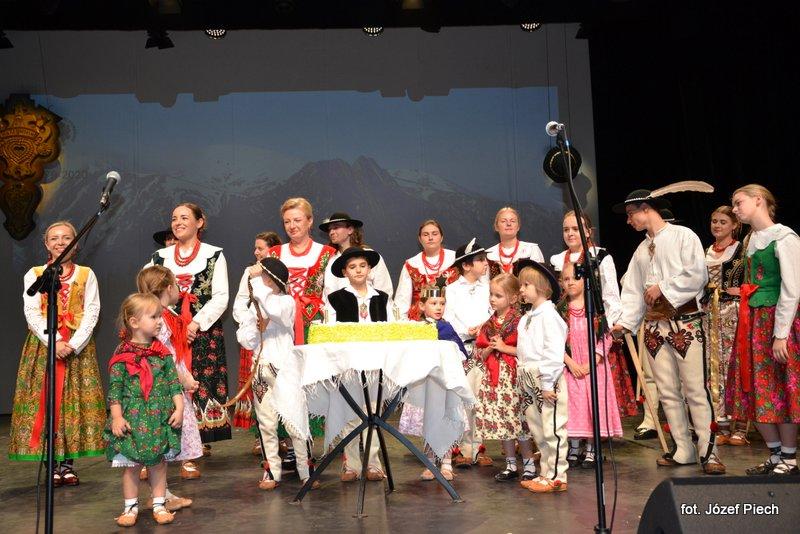 41 koncert noworoczny zespołu góralskiego, Hamernik i Mali Hamernicy w Nowohuckim Centrum Kultury w Krakowie