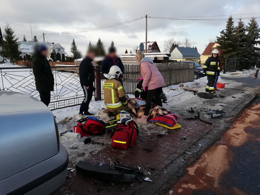 Noworoczny wypadek w Podczerwonem (zdjęcia)