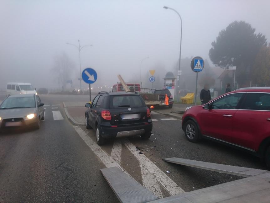 Kolizja na rondzie im. Rotmistrza Witolda Pileckiego