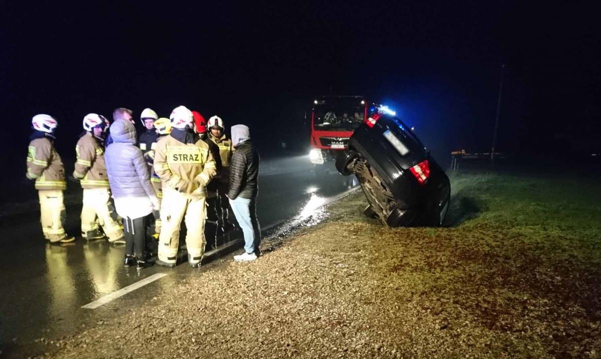 Maruszyna. Po pijaku do rowu (zdjęcia)