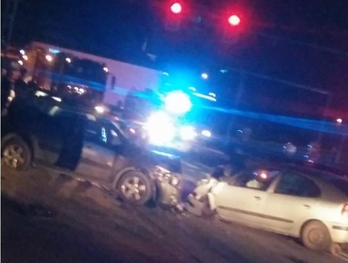 Zderzenie 3 samochodów na światłach w Skomielnej Białej