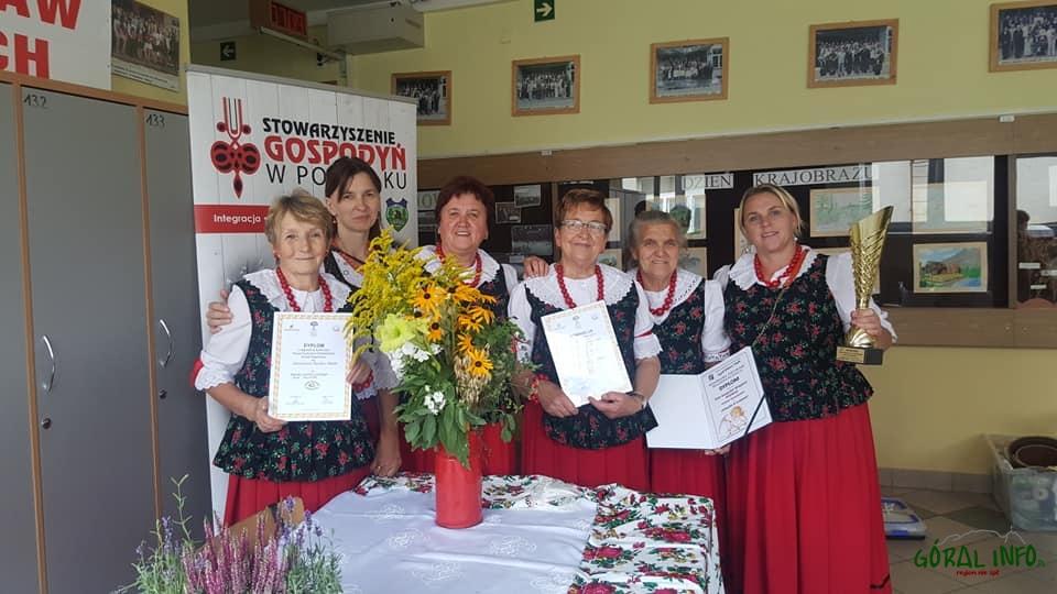 Gospodynie z Podwilka z pierwszym miejscem podczas konkursu 