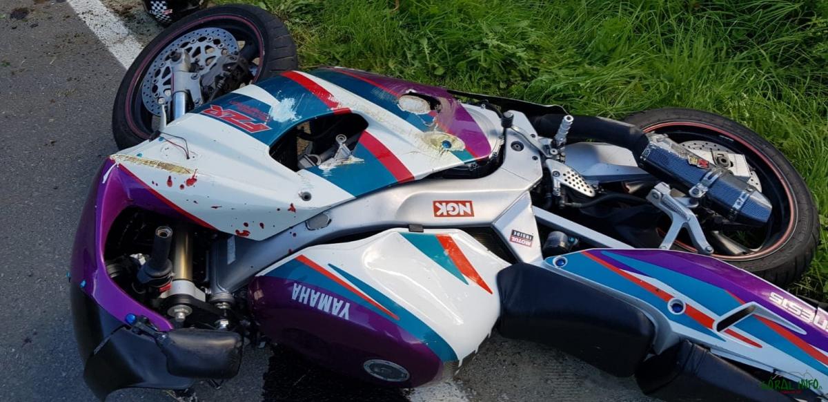 W Ratułowie groźne zdarzenie z udziałem motocyklisty - zdjęcia
