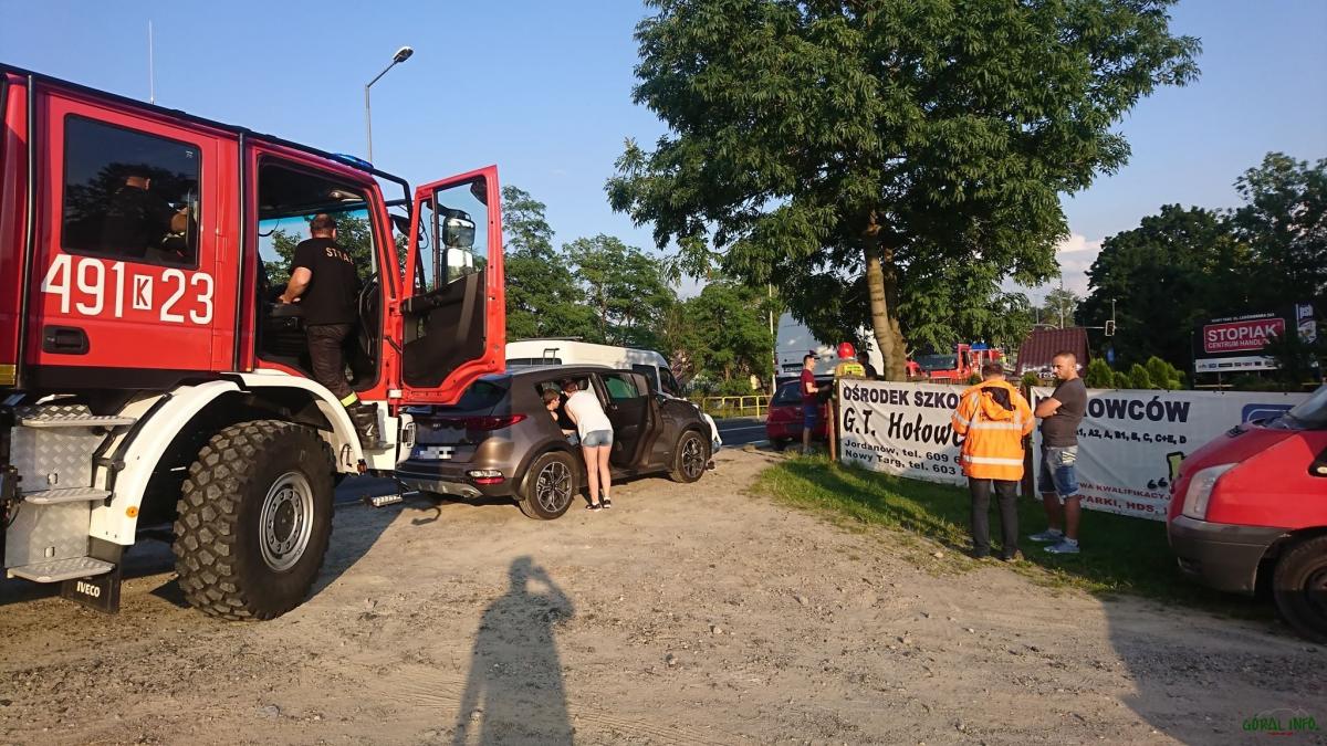 Cztery samochody wzięły udział w kolizji w Klikuszowej - zdjęcia