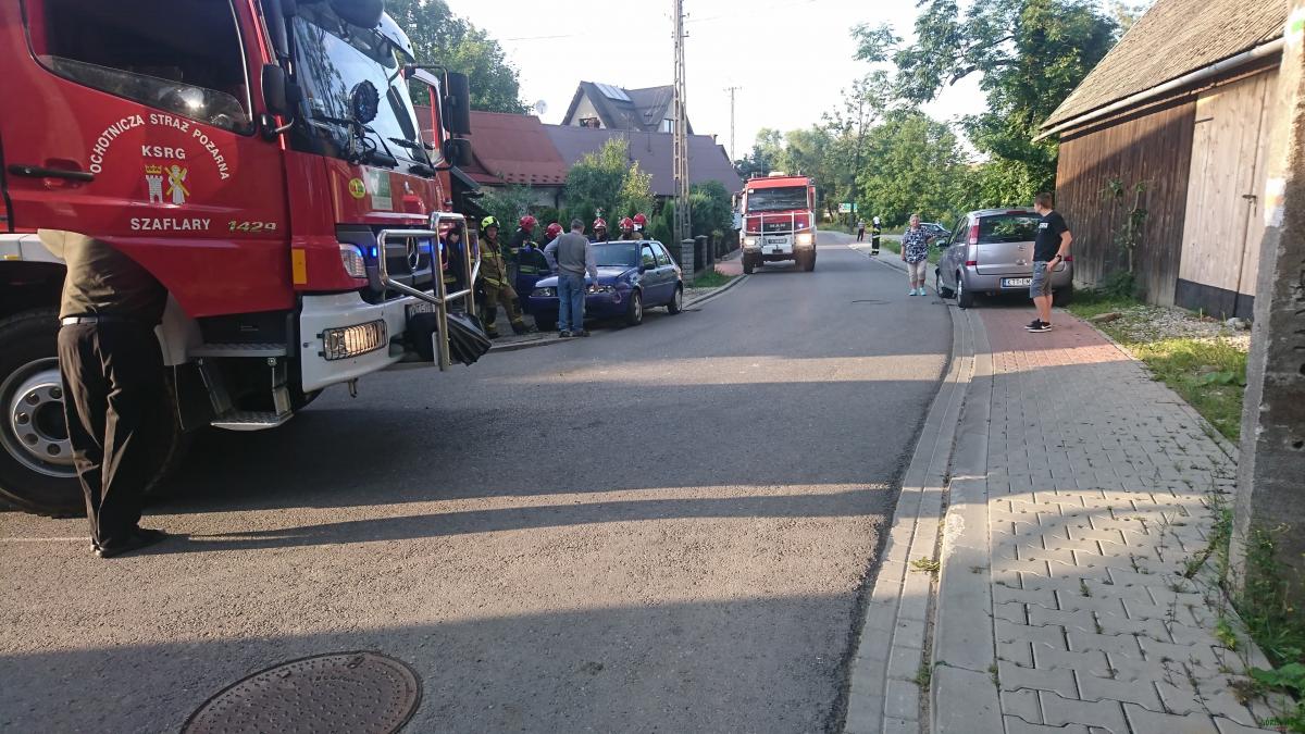 Kolizja samochodów osobowych w Szaflarach. (zdjęcia)