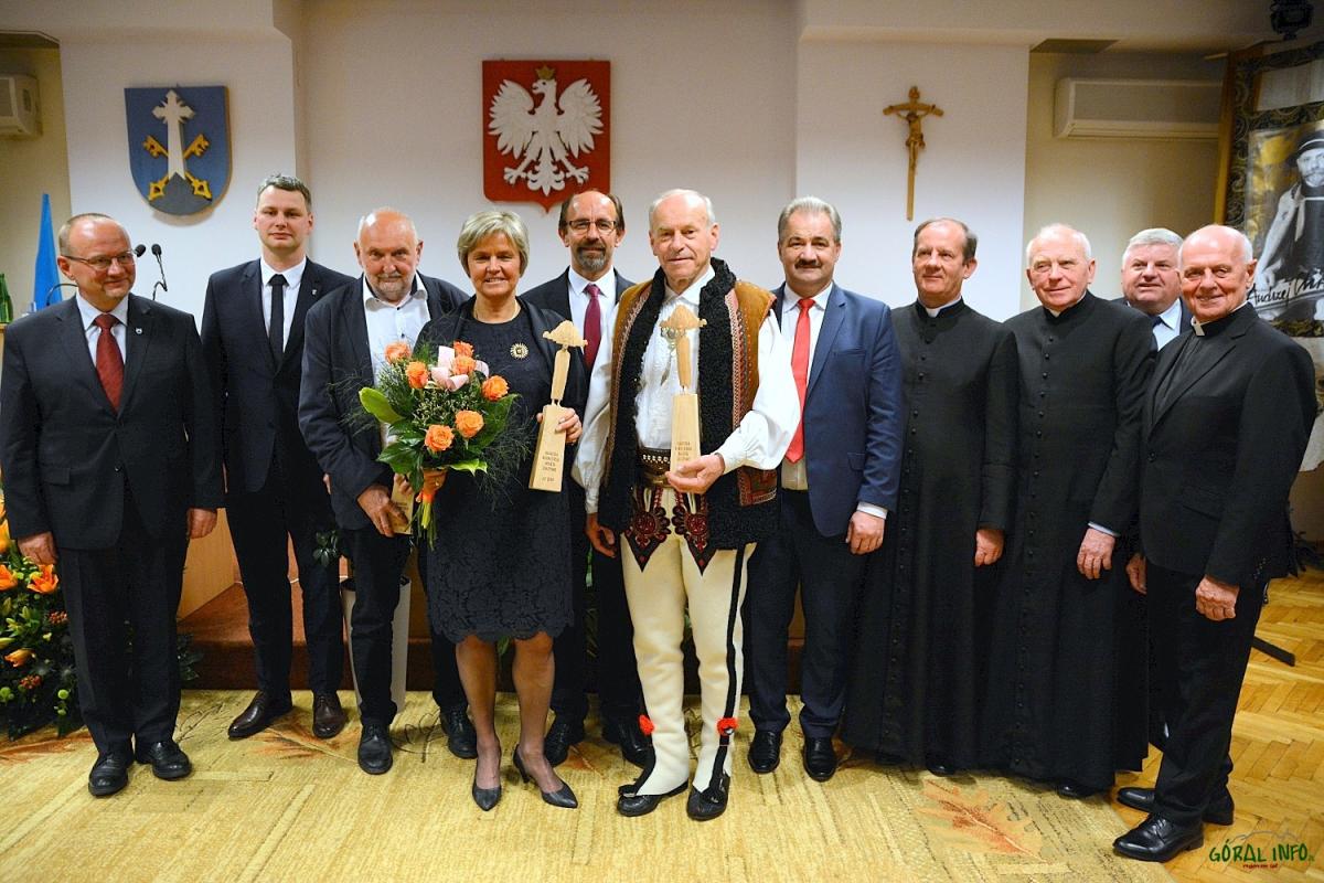Uroczysta sesja Rady Miasta Zakopane z nagrodami burmistrza (zdjęcia)