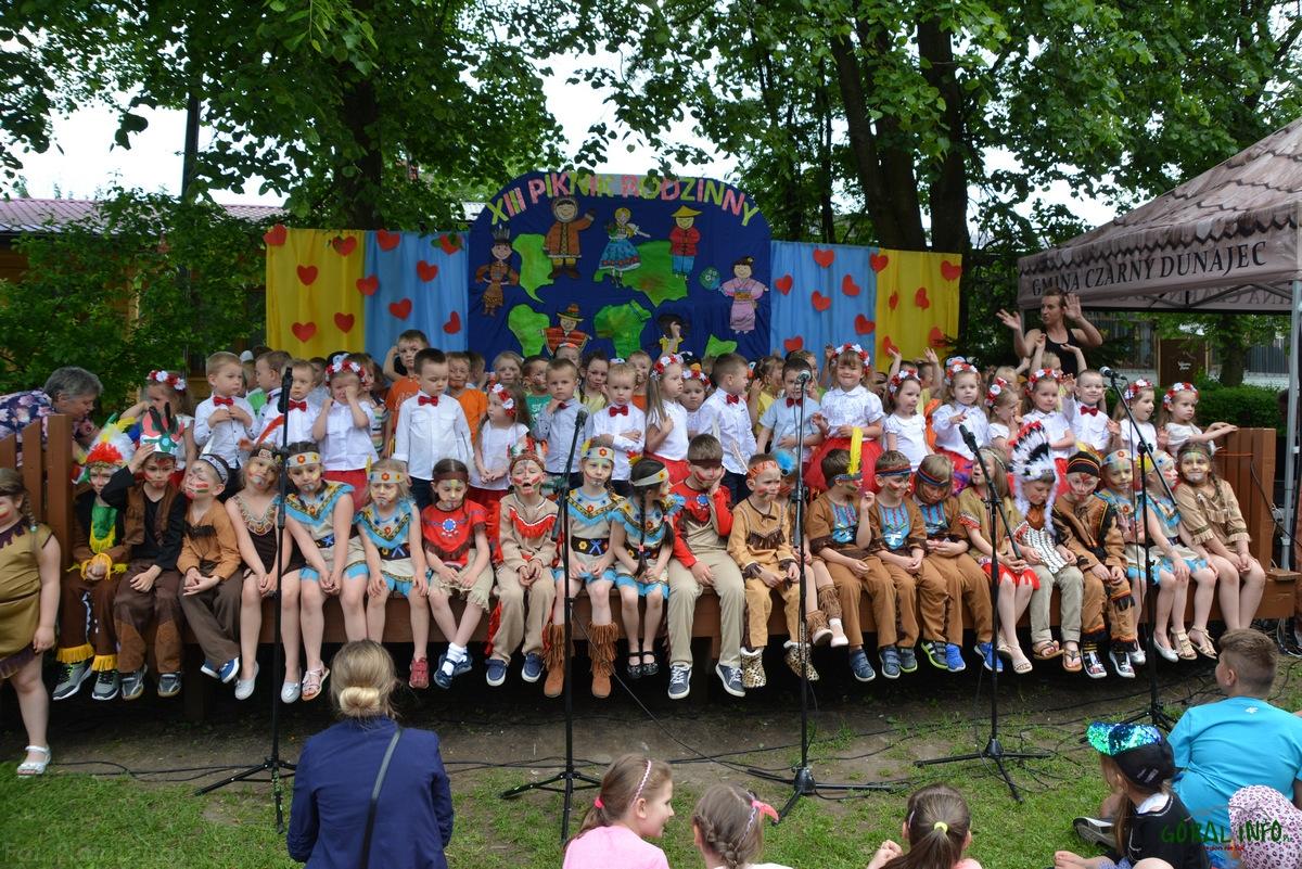 XIII Piknik Rodzinny w Przedszkolu Samorządowym w Czarnym Dunajcu (zdjęcia)