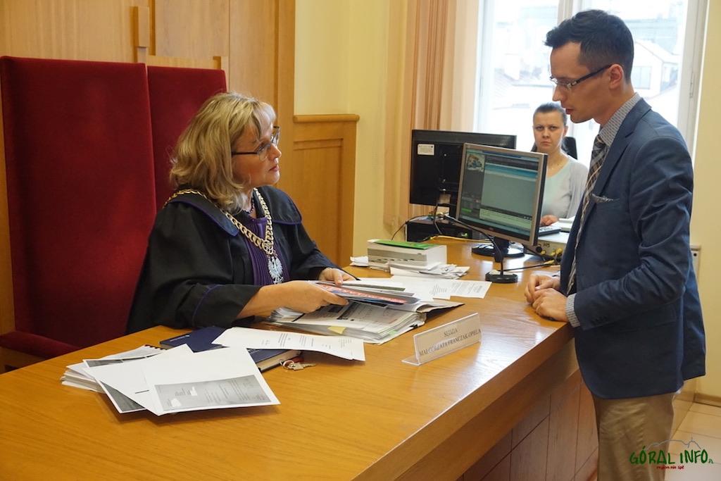 Andrzej Skupień z Konfederacji wygrał w sądzie z posłem PiS Arkadiuszem Mularczykiem