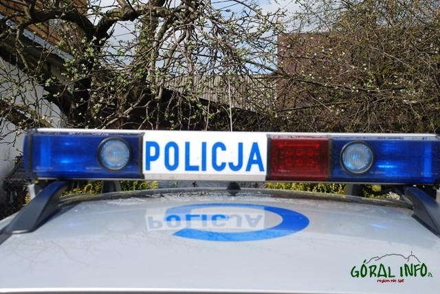 17-latek uciekał przed policjantami. Zastał ich w swoim domu