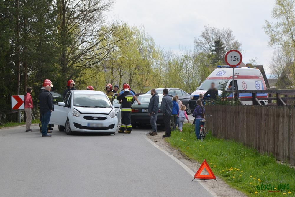 Zderzenie czołowe w Długopolu (zdjęcia)