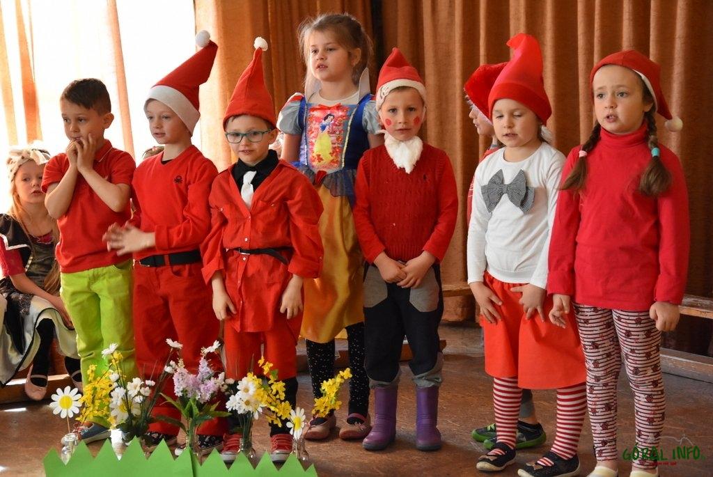 Grupa teatralna „Turlicki” ze Szkoły Podstawowej w Gliczarowie Górnym zdobywcą nagrody głównej w XII Przeglądzie Szkolnych Zespołów Teatralnych 