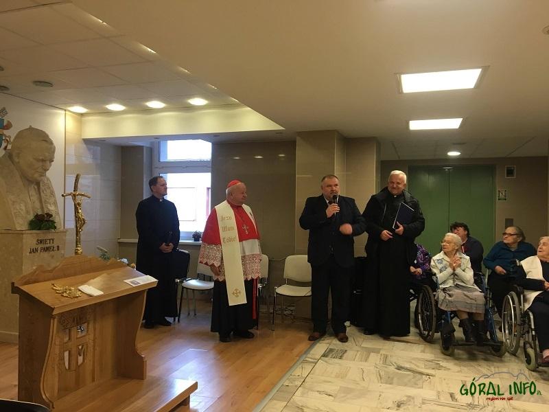 Uroczystość poświęcenia relikwii św. Jana Pawła II w nowotarskim szpitalu (zdjęcia)