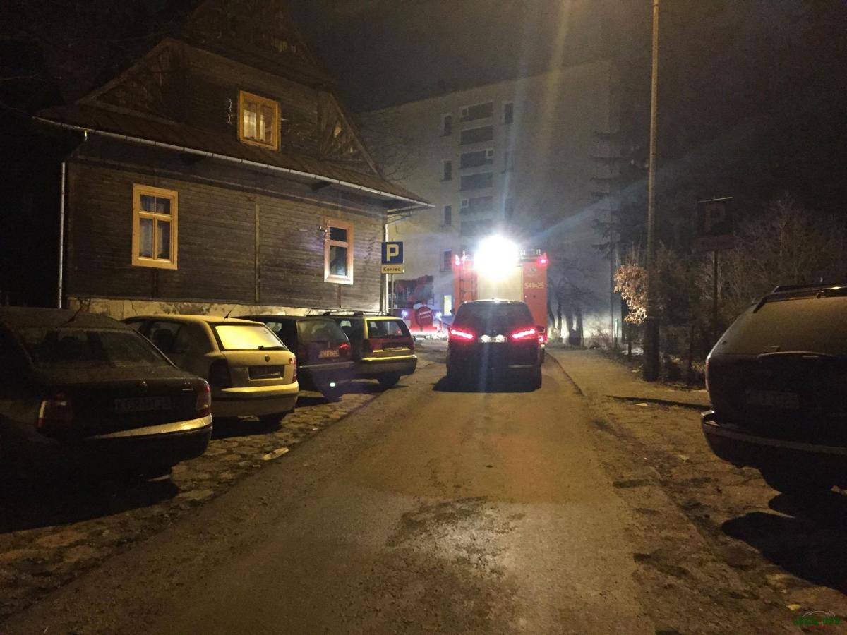 Zadymienie na ul. Piaseckiego w Zakopanem