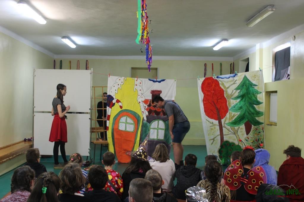 Zabawa karnawałowa w SP nr 9 przy SOSW w Nowym Targu (zdjęcia)
