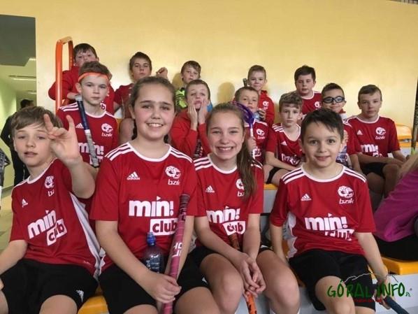 Turniej eliminacyjny Mistrzostw Polski w kategorii młodzików w unihokeju (zdjęcia)