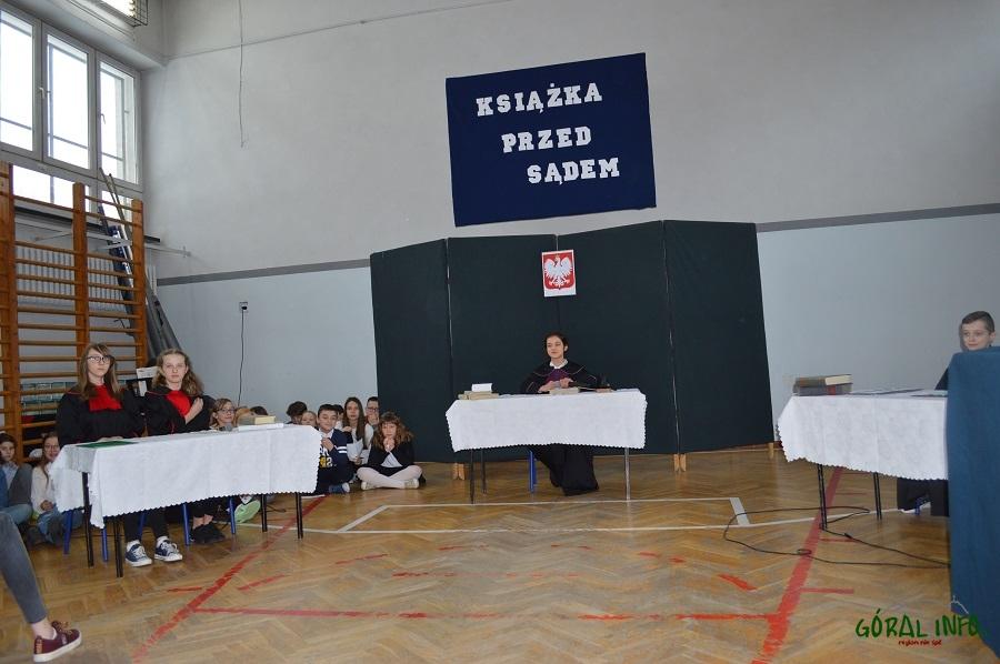 „Książka przed sądem” - spektakl w SP nr 2 w Nowym Targu (zdjęcia)