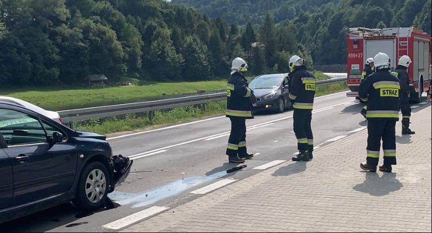 Zderzenie trzech samochodów w Tylmanowej 