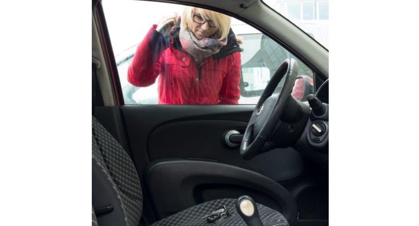 Otwieranie zatrzaśniętych samochodów w Krakowie