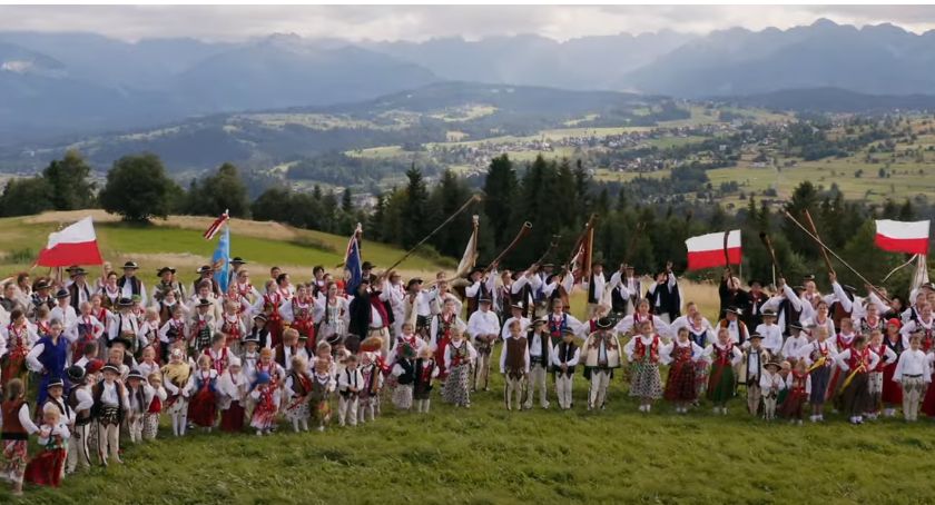 Już jest klip do Hymnu Związku Podhalan - wystąpiło w nim ponad 600 osób 
