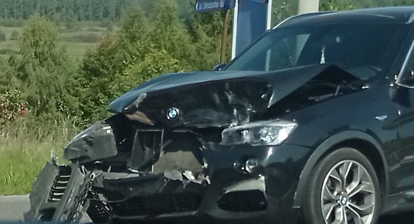 Zderzenie BMW z dostawczakiem
