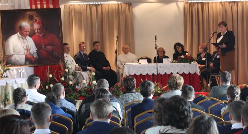 Wpływ Prymasa Tysiąclecia bł. Stefana kard. Wyszyńskiego na losy Europy, Polski i środowiska lokalnego - III sympozjum naukowe w Czerwiennem
