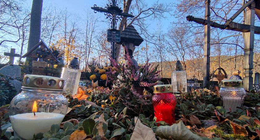 Zabytkowy Cmentarz Zasłużonych na Pęksowym Brzyzku w Zakopanem
