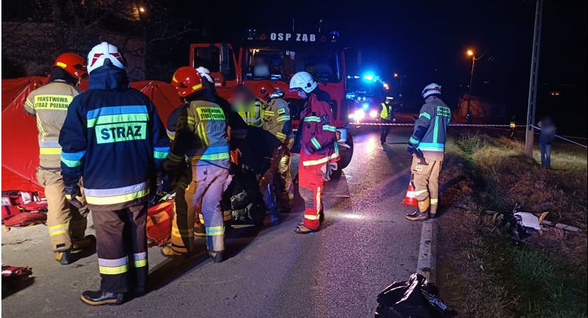 Nietrzeźwy motocyklista uderzył w koparkę - doznał ciężkich obrażeń