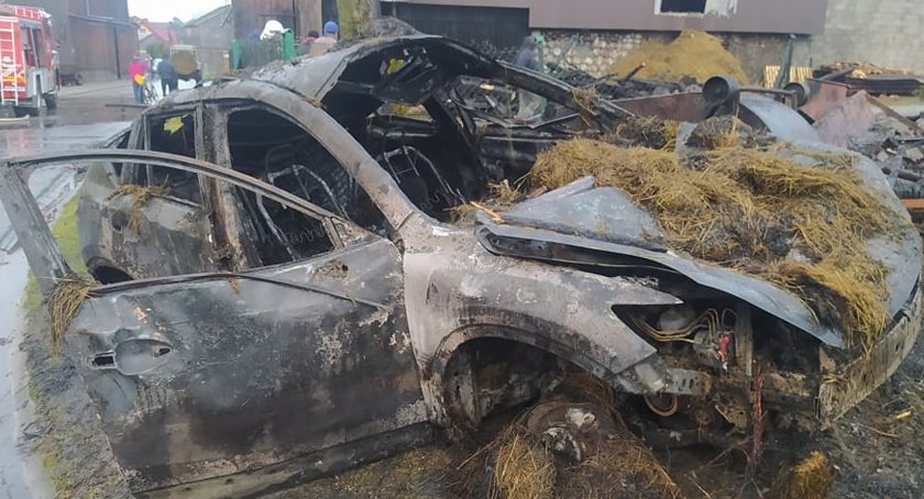 W Krempachach spłonęły stodoły z wyposażeniem - mogło dojść do tragedii
