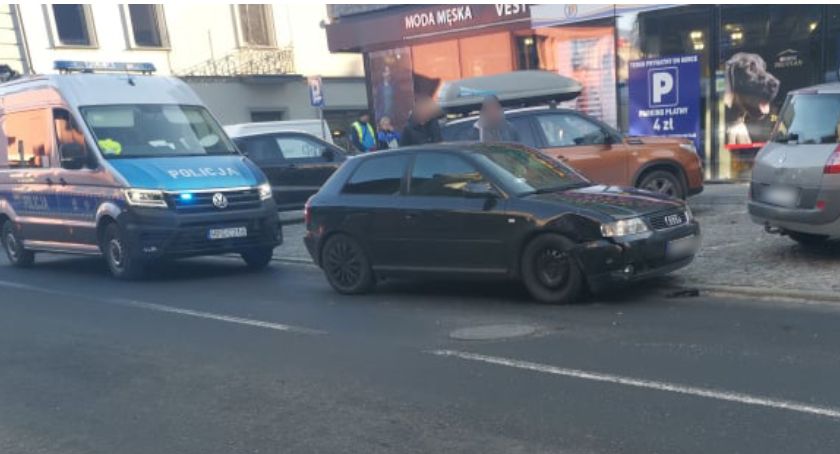 Kolizja pod domem handlowym