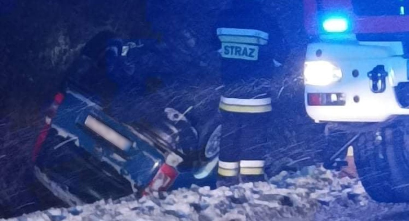 Groźne dachowanie na granicy Nowego Targu z Waksmundem