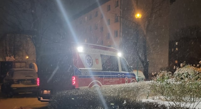 Akcja służb ratunkowych na blokach w Nowym Targu