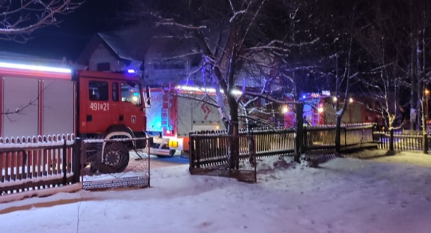 Pożar w Podczerwonem - dzięki szybkiej interwencji nie doszło do tragedii