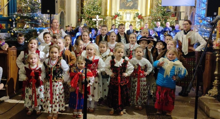 Noworoczne kolędowanie w Czarnym Dunajcu 