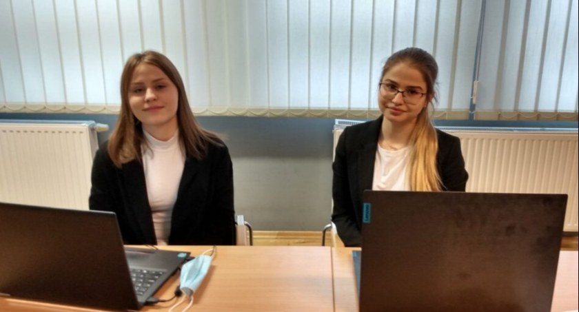Noworoczny sukces uczennic Ekonomika
