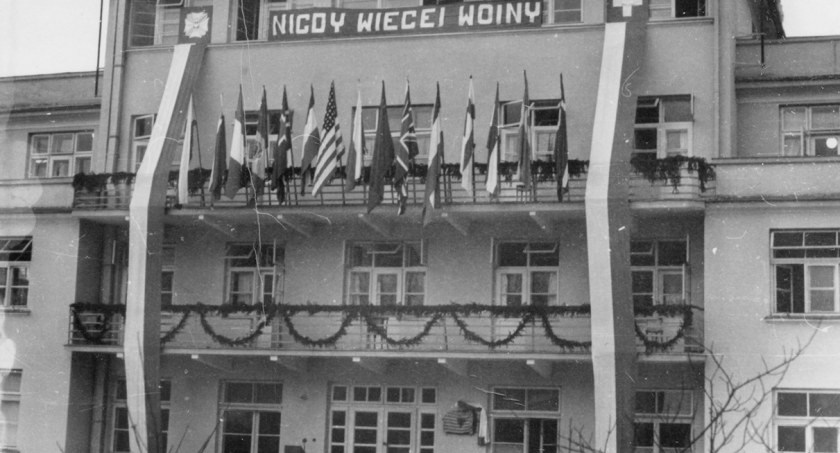 Komitet Obrońców Palace żąda natychmiastowego zatrzymania prac remontowo-budowlanych w budynku Palace
