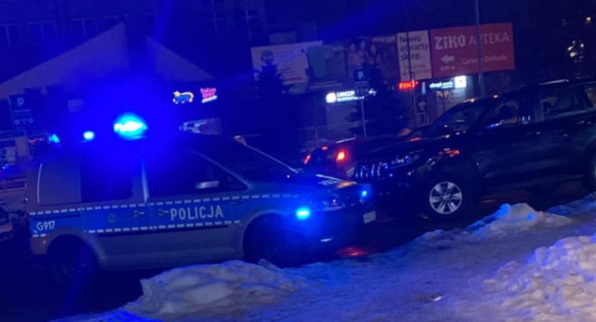 Awanturnicy spod Dekady ukarani mandatami