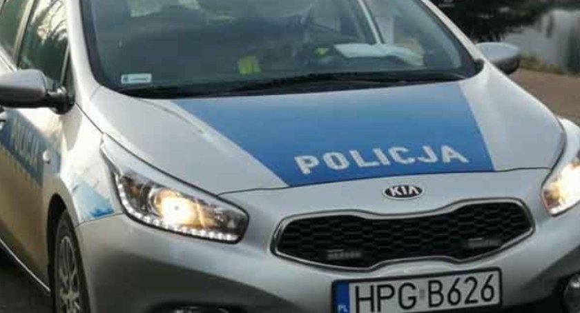 24-latek kierujący bmw  przekroczył dozwoloną prędkość o 68 km/h - zapłacił 2 000 zł i stracił prawo jazdy 