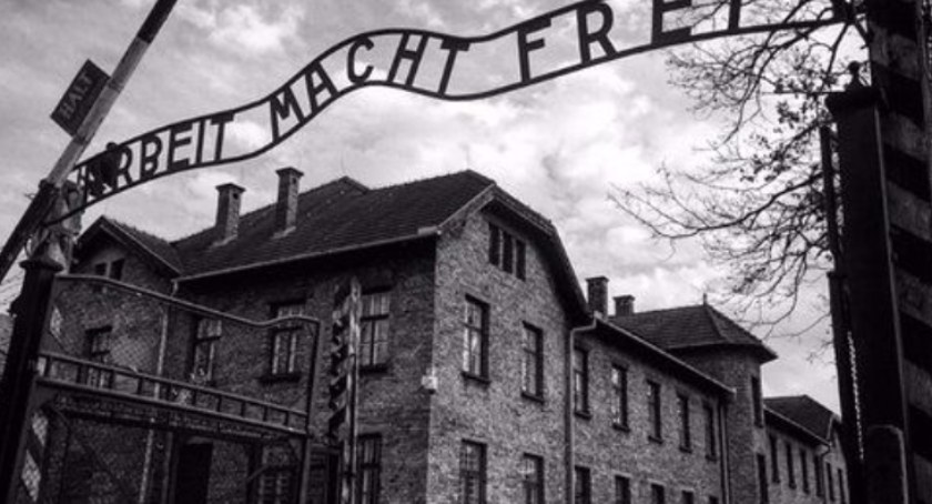Wspomnienie Stanisława Kwaka oraz Kazimierza Drozdziaka - więźniów niemieckiego obozu koncentracyjnego Auschwitz