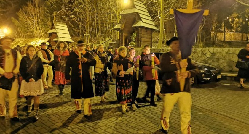 Droga Krzyżowa w Szczawnicy w 17. rocznicę śmierci papieża św. Jana Pawła II
