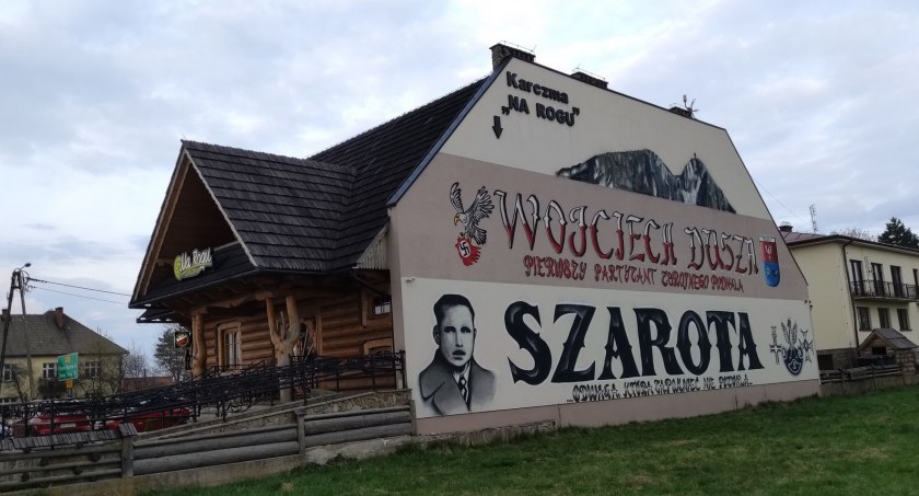 Patriotyczny mural w Czarnym Dunajcu - hołd dla pierwszego partyzanta zbrojnego Podhala 