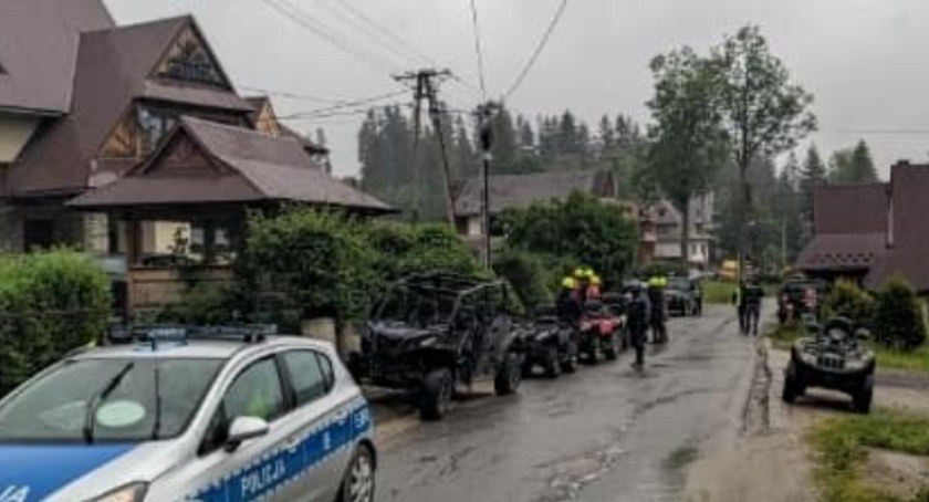 9 zatrzymanych quadów, przewodnik z wysokim mandatem - planowana akcja policji w Kościelisku