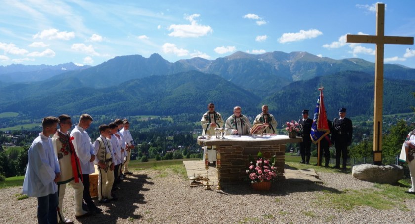 Boże Ciało z widokiem na Tatry 