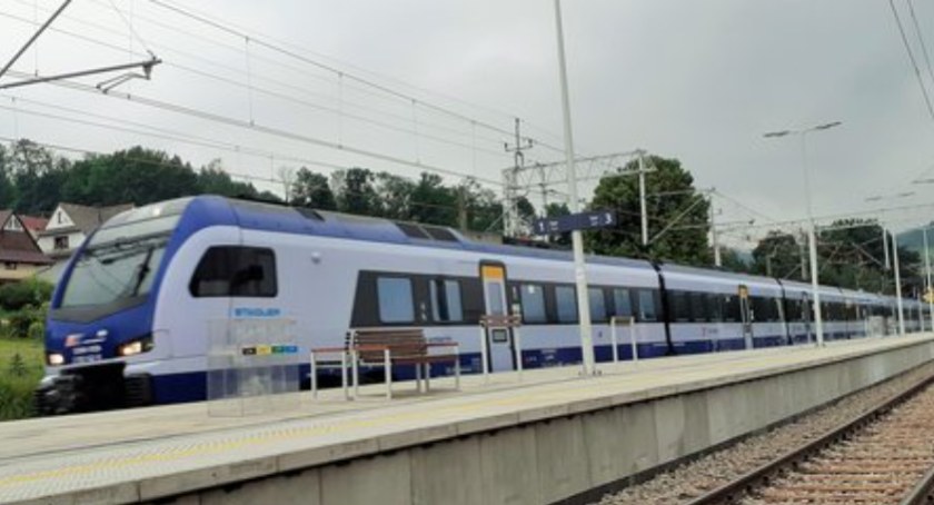 Wracają pociągi do Zakopanego z zastępczą stacją na Spyrkówce - trwa remont dworca 